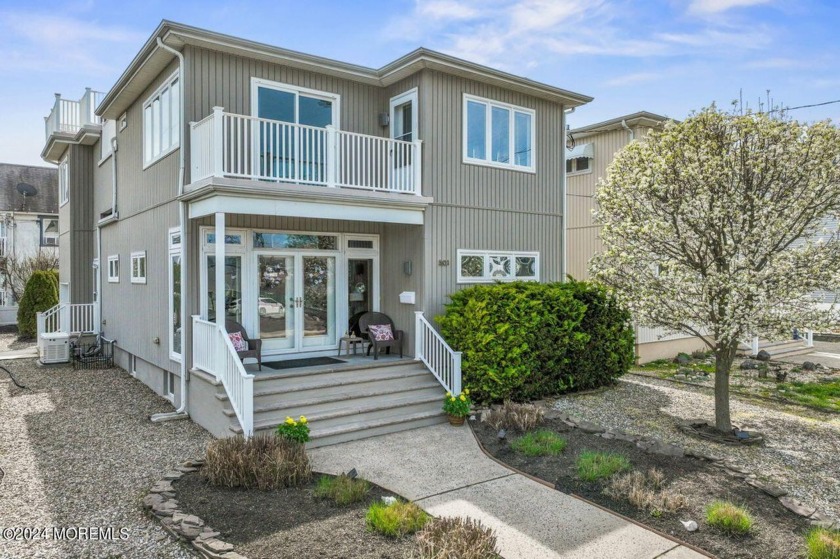 Welcome to your Custom Shore Home! Only 4 blocks to the Beach! - Beach Home for sale in Bradley Beach, New Jersey on Beachhouse.com