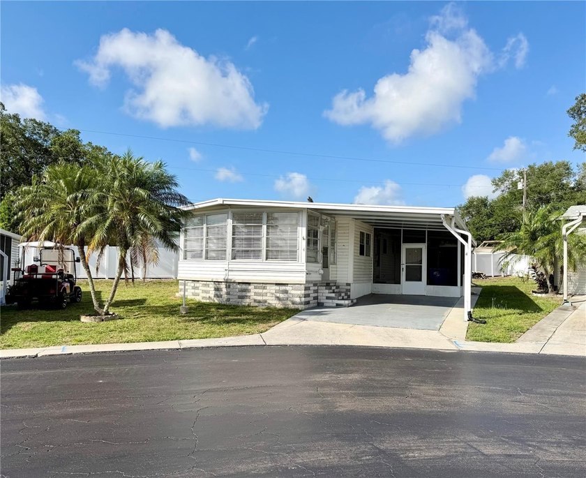 Welcome to Edgewater Pines MHP -- a friendly, waterfront 55+ - Beach Home for sale in Seminole, Florida on Beachhouse.com
