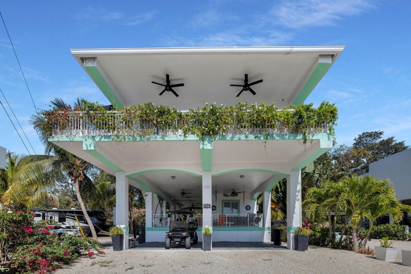 This new listing is like no other home in Key Largo. This - Beach Home for sale in Key Largo, Florida on Beachhouse.com