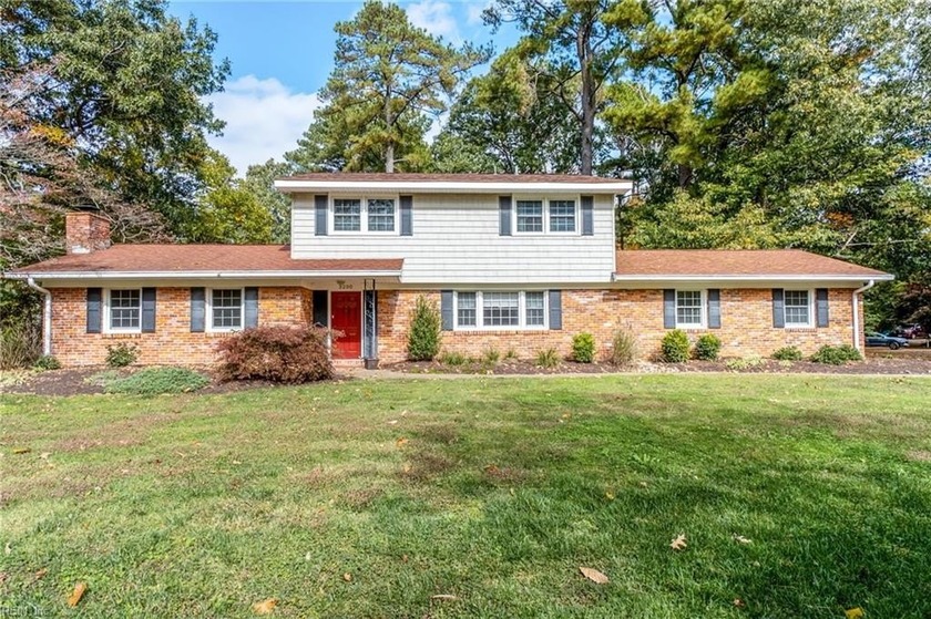 Spectacular waterfront living awaits in this 4-bedroom, 3.5-bath - Beach Home for sale in Virginia Beach, Virginia on Beachhouse.com