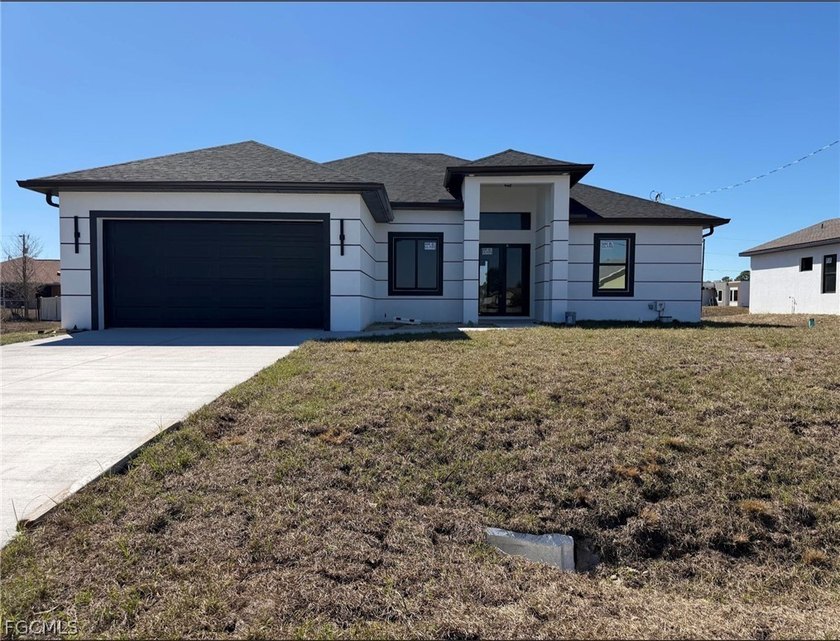 Beautiful new construction home featuring 3 bedrooms plus a den - Beach Home for sale in Lehigh Acres, Florida on Beachhouse.com