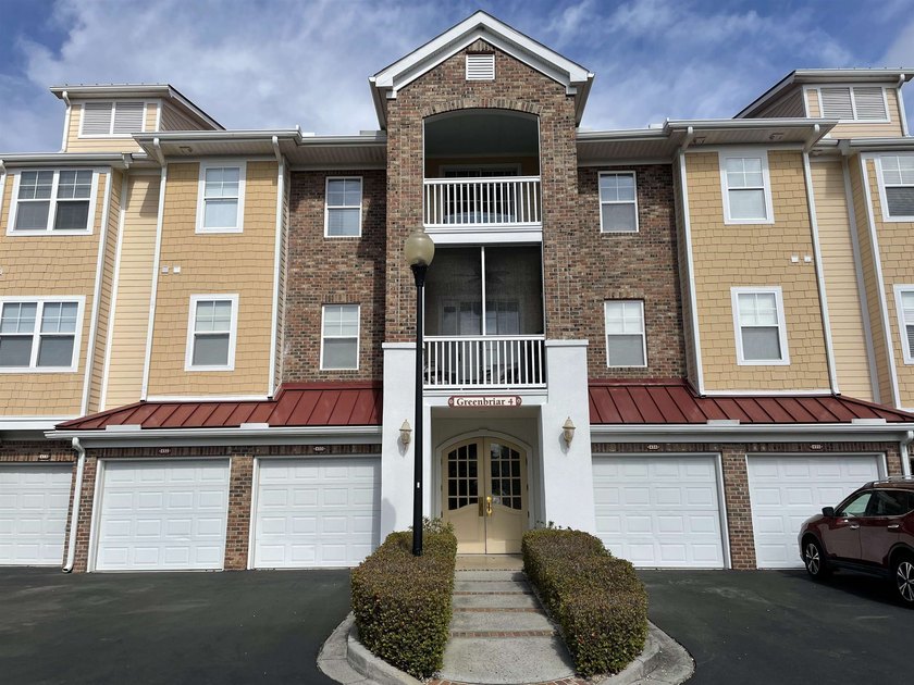 Welcome to your coastal retreat in Barefoot Resort with - Beach Condo for sale in North Myrtle Beach, South Carolina on Beachhouse.com