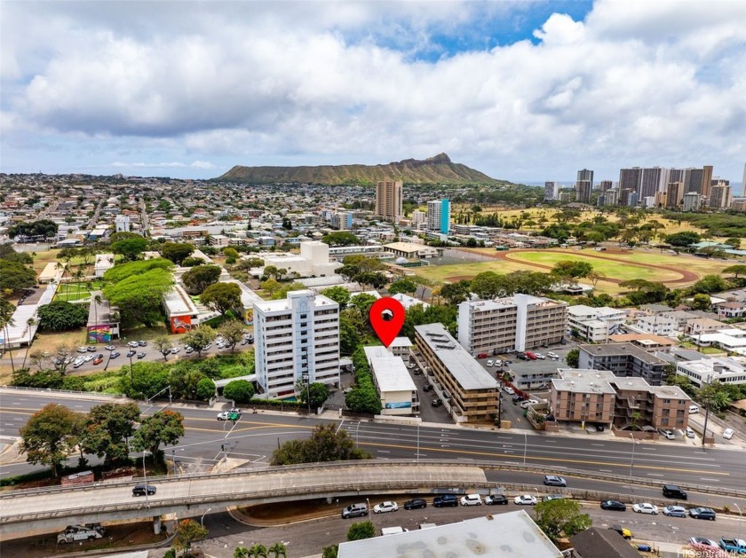Incredible Investment Opportunity: 1-Bedroom Unit in Kapiolani!

 - Beach Condo for sale in Honolulu, Hawaii on Beachhouse.com