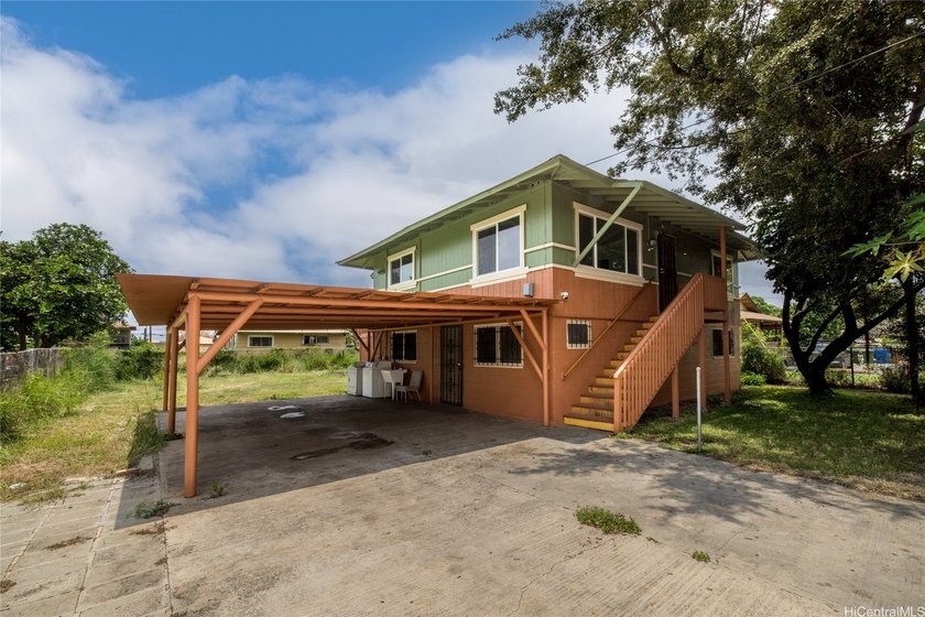 Nicely updated single-family home with 5 bedrooms and 2 - Beach Home for sale in Waianae, Hawaii on Beachhouse.com