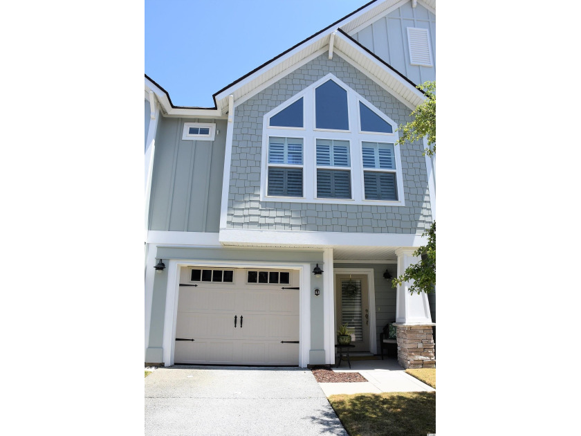 Amazing nearly new meticulously maintained 3 bedroom with 2 1/2 - Beach Townhome/Townhouse for sale in Myrtle Beach, South Carolina on Beachhouse.com