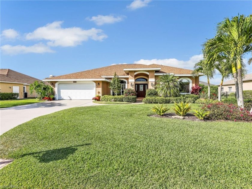 Welcome to this beautifully maintained residence located on a - Beach Home for sale in Naples, Florida on Beachhouse.com