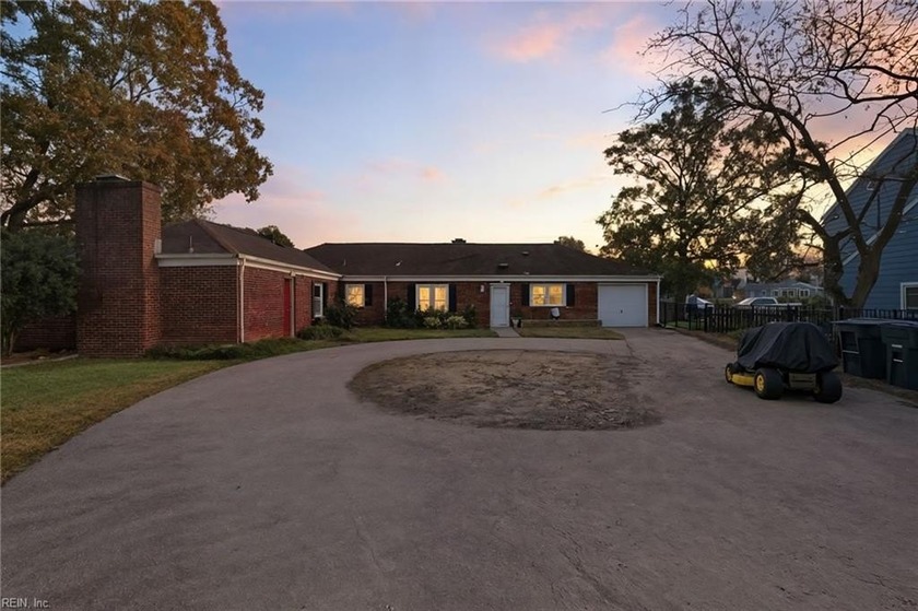 This incredibly beautiful renovated 3 bedroom 2 bathroom ranch - Beach Home for sale in Hampton, Virginia on Beachhouse.com