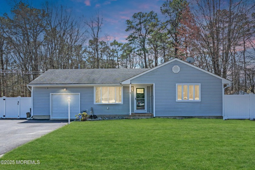 Welcome to your dream home in Forked River, NJ! This beautifully - Beach Home for sale in Forked River, New Jersey on Beachhouse.com