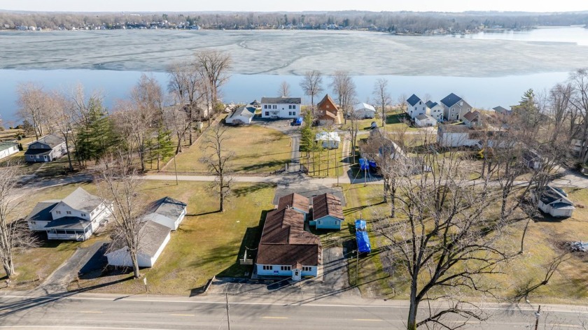 OPPORTUNITY AWAITS--DARLING FULLY FURNISHED COTTAGE (MINUS A FEW - Beach Commercial for sale in Coloma, Michigan on Beachhouse.com