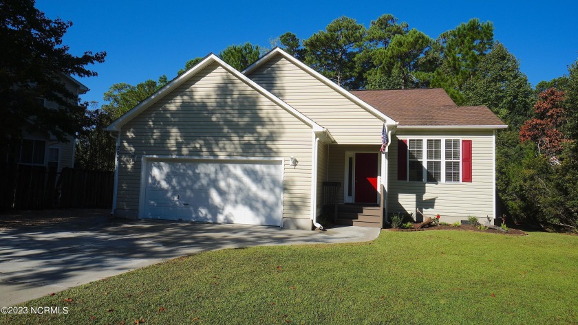 This gorgeous single family home is 2nd Row to the White Oak - Beach Home for sale in Stella, North Carolina on Beachhouse.com