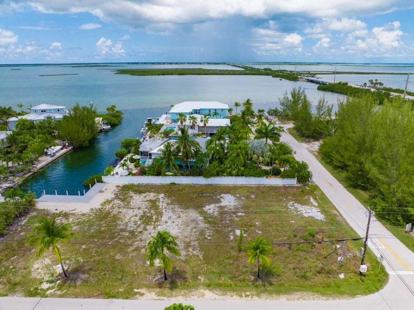 Ready to build with zero hassle! This oversized 17,625 Sq. Ft - Beach Lot for sale in Sugarloaf Key, Florida on Beachhouse.com
