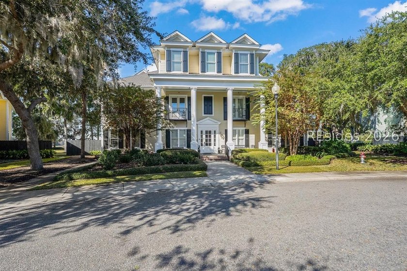 Sandwiched between the ebb and flow of Battery Creek and the - Beach Condo for sale in Beaufort, South Carolina on Beachhouse.com