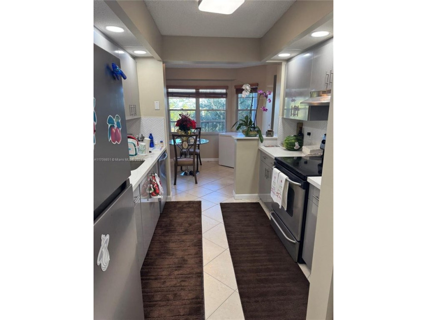 WELCOME TO YOUR BEAUTIFUL CONDO IN CENTURY VILLAGE PINES ACTIVE - Beach Condo for sale in Pembroke Pines, Florida on Beachhouse.com