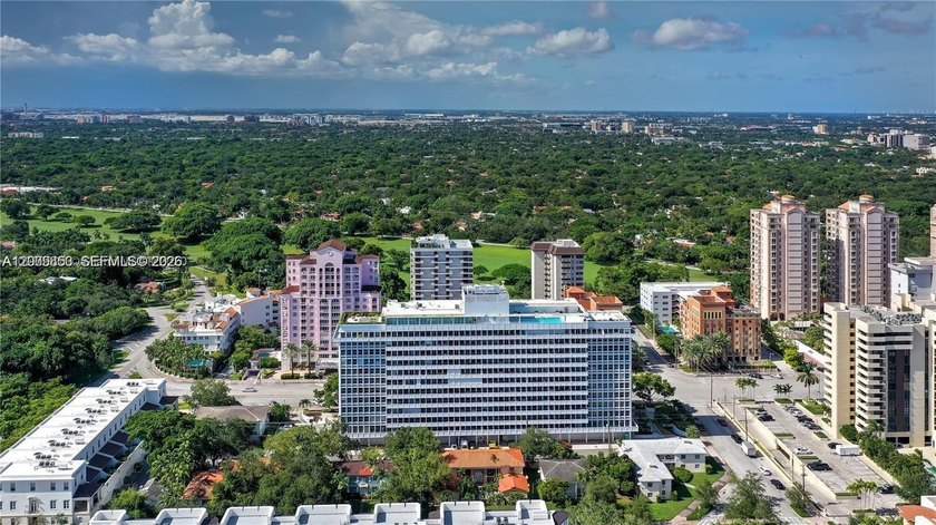 Iconic David William Building in the Biltmore Way Path one of - Beach Condo for sale in Coral Gables, Florida on Beachhouse.com