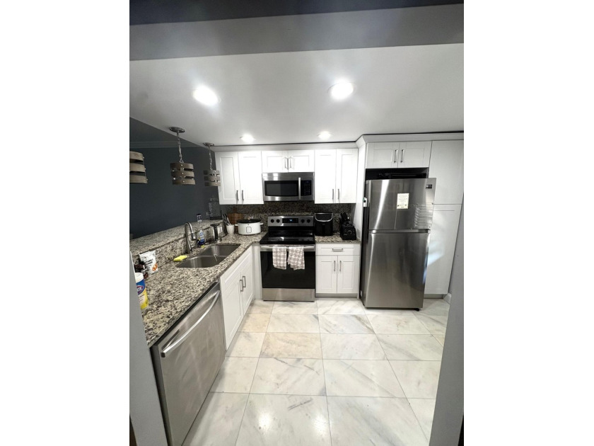 Beautiful two bedroom, two bath condo in desirable Palm Aire - Beach Condo for sale in Pompano Beach, Florida on Beachhouse.com