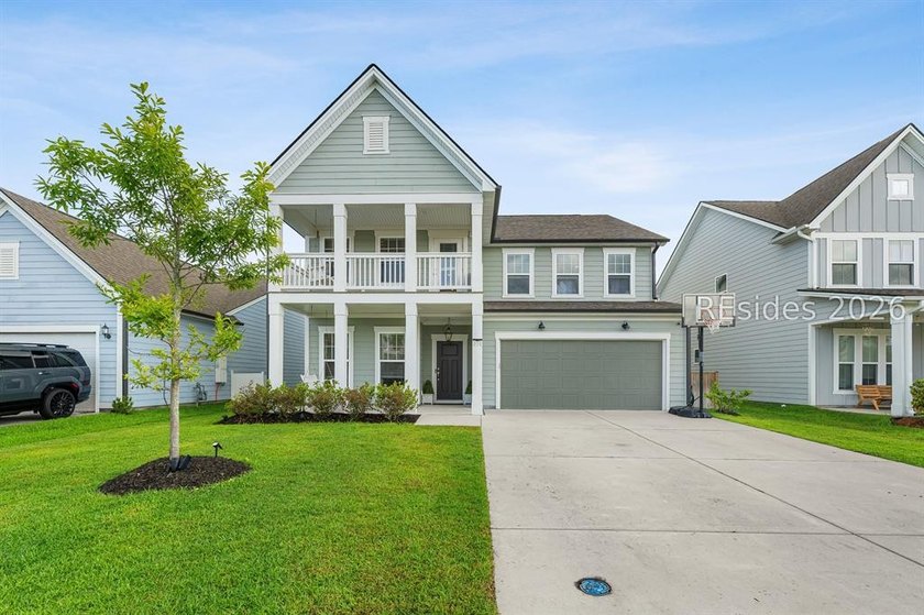 Stunning 5 bedroom, 4 bath lagoon front home designed for both - Beach Home for sale in Bluffton, South Carolina on Beachhouse.com