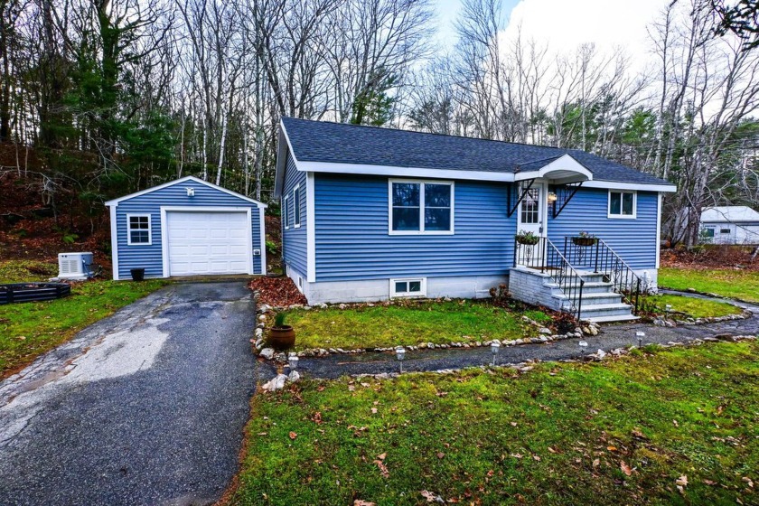 You will love this home. It sits on 2 acres and has been fully - Beach Home for sale in Phippsburg, Maine on Beachhouse.com