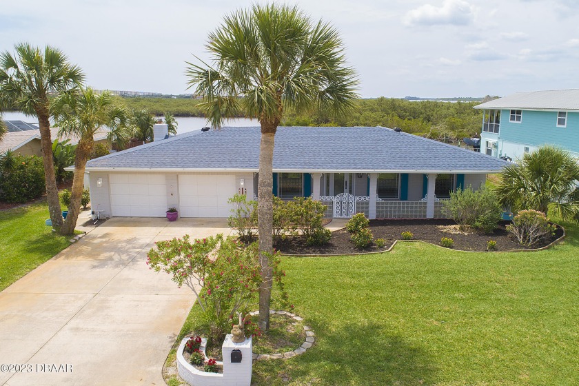 Attention all boaters and those that love to entertain! Paradise - Beach Home for sale in Ponce Inlet, Florida on Beachhouse.com