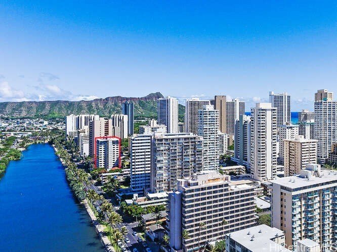 Enjoy breathtaking views from this corner end unit, overlooking - Beach Condo for sale in Honolulu, Hawaii on Beachhouse.com