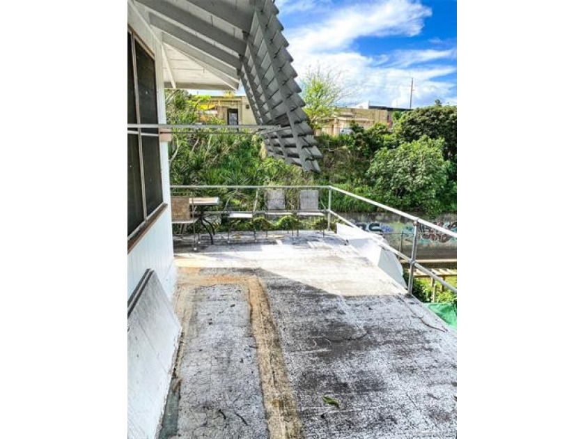 An investor's dream acquisition! A 10-bedroom and 4.5-bath - Beach Home for sale in Honolulu, Hawaii on Beachhouse.com