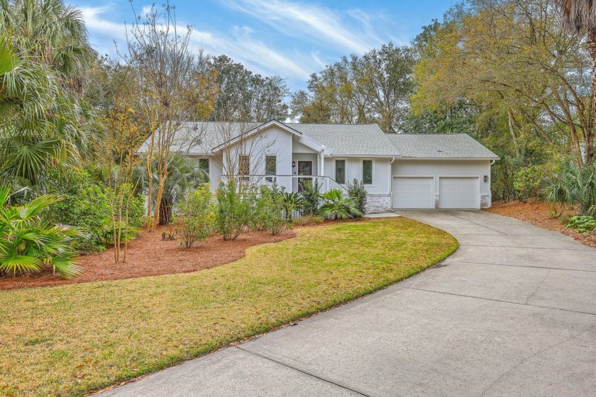 Introducing 26 Edgewater Alley, A great home and Island - Beach Home for sale in Isle of Palms, South Carolina on Beachhouse.com
