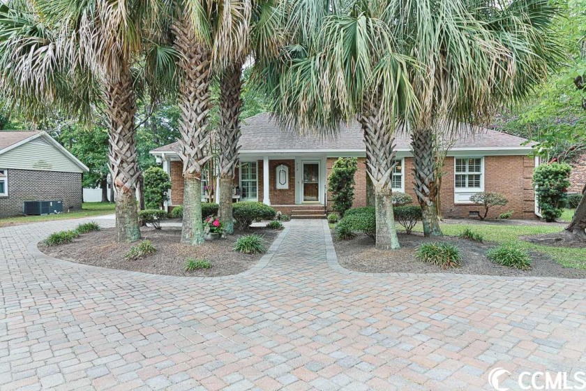 Welcome to 719 5th Ave N in Surfside Beach! This stunning - Beach Home for sale in Surfside Beach, South Carolina on Beachhouse.com