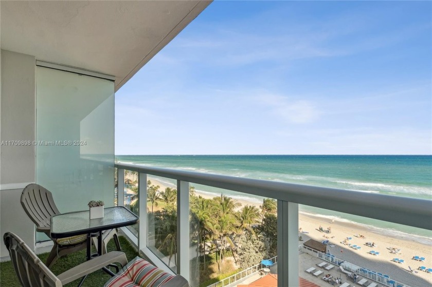 Cozy Studio in Sunny Isles Beach with ***UNABSTRACTED PANORAMIC - Beach Condo for sale in Sunny Isles Beach, Florida on Beachhouse.com