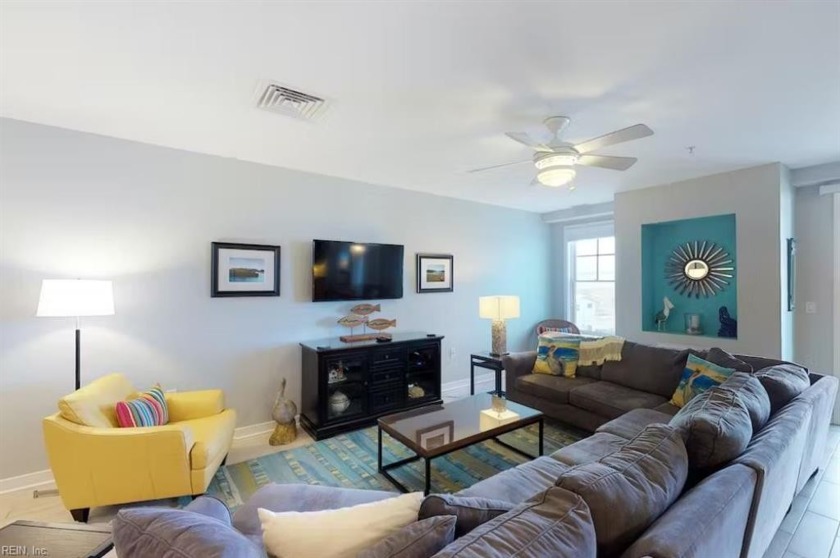 Extremely well maintained condominium perfectly located to offer - Beach Home for sale in Virginia Beach, Virginia on Beachhouse.com