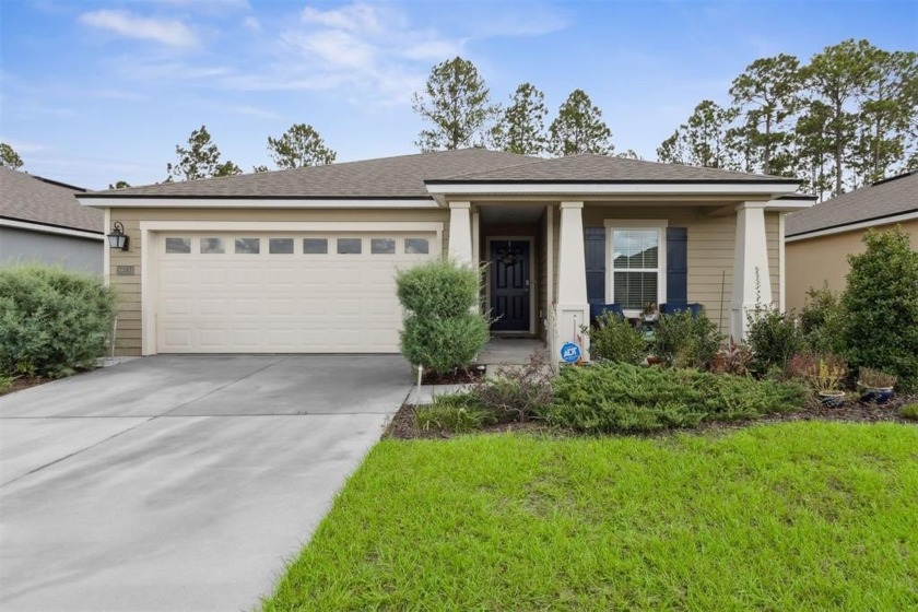 Only three years old, this 4-BEDROOM and 2-bathroom home - Beach Home for sale in Yulee, Florida on Beachhouse.com