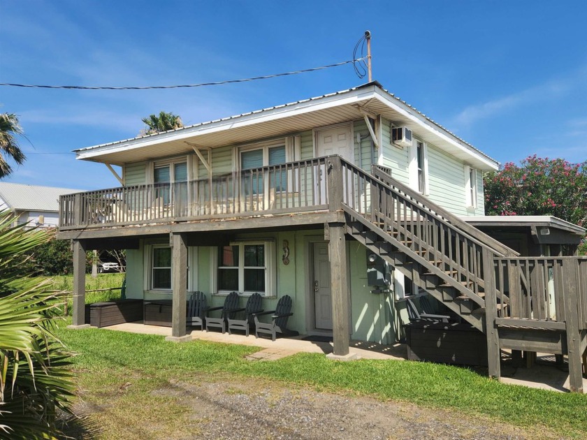 Enjoy the gulf view from the upper deck of this 3bed / 3bath - Beach Home for sale in Grand Isle, Louisiana on Beachhouse.com