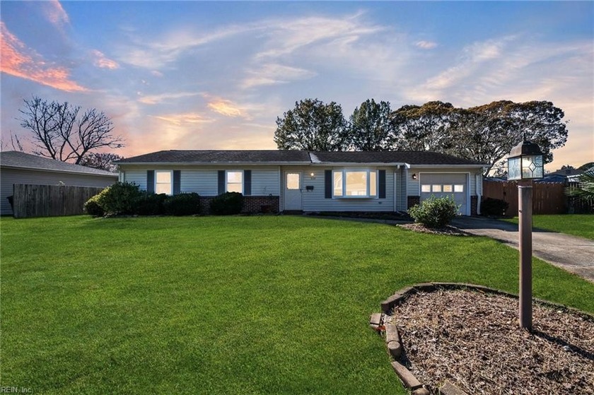 Welcome to 209 Great Meadows Ct, nestled on a quiet cul-de-sac - Beach Home for sale in Virginia Beach, Virginia on Beachhouse.com