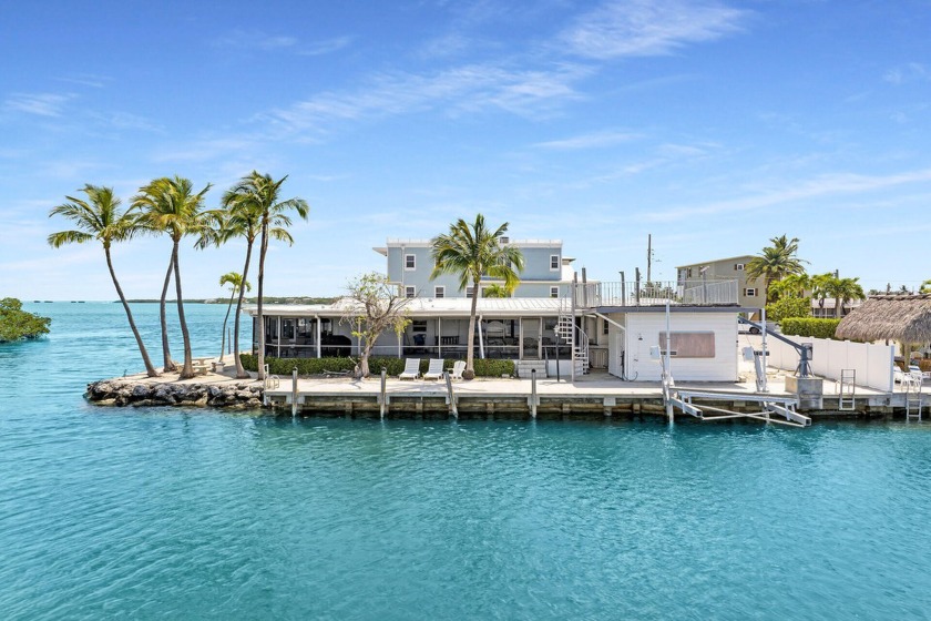 VIEWS FOR DAYS! Bayfront corner lot with 160ft on the water in - Beach Home for sale in Key Largo, Florida on Beachhouse.com