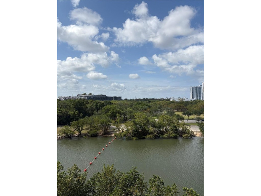 Walk into a lovely 2 bedroom 2 bath with a formal dining room - Beach Condo for sale in North Miami Beach, Florida on Beachhouse.com