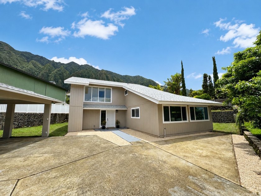 Tucked at the end of a peaceful cul-de-sac in Ahuimanu Hills - Beach Home for sale in Kaneohe, Hawaii on Beachhouse.com