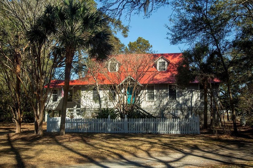 Experience the true essence of Lowcountry living at 715 Ramshorn - Beach Home for sale in Mcclellanville, South Carolina on Beachhouse.com