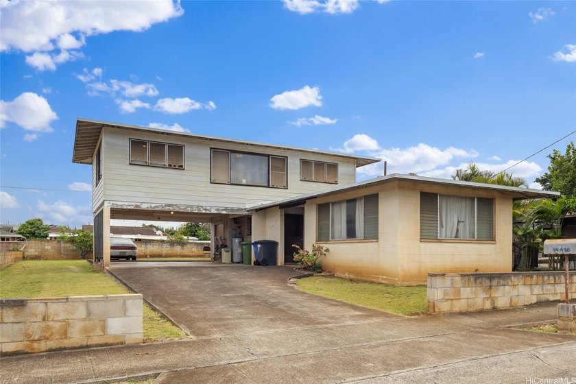 Breezy two-story home on a 6,000 sq ft lot, owned and maintained - Beach Home for sale in Waipahu, Hawaii on Beachhouse.com