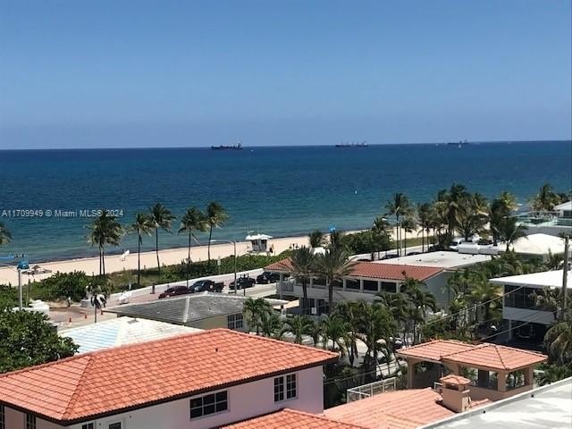 BEAUTIFULLY REMODELED 2/2 IN THE SHORE CLUB. RESORT STYLE CLUB - Beach Condo for sale in Fort Lauderdale, Florida on Beachhouse.com