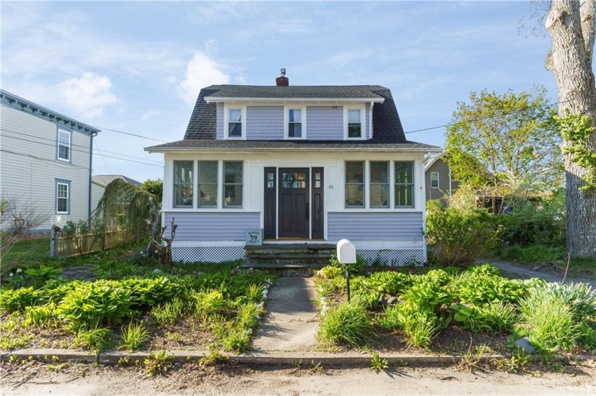 LOCATED IN THE HEART OF HISTORIC WICKFORD VILLAGE, THIS QUAINT - Beach Home for sale in North Kingstown, Rhode Island on Beachhouse.com