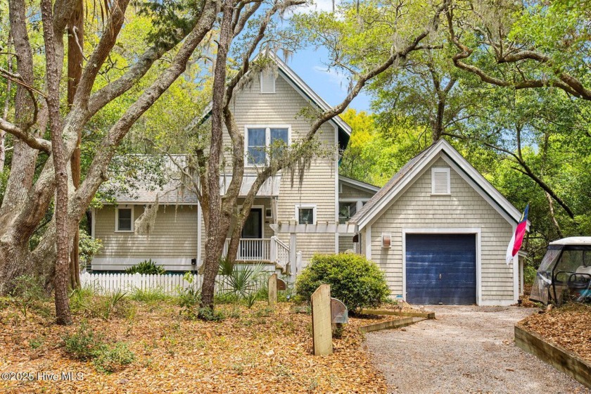 Within chipping distance to the 4th green, this recently - Beach Home for sale in Bald Head Island, North Carolina on Beachhouse.com