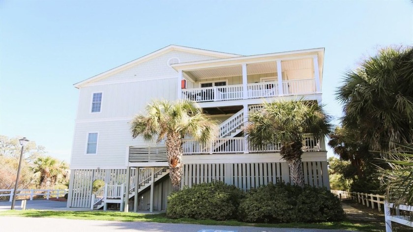 Updated top-floor villa in the heart of Edisto Beach offering - Beach Home for sale in Edisto Beach, South Carolina on Beachhouse.com