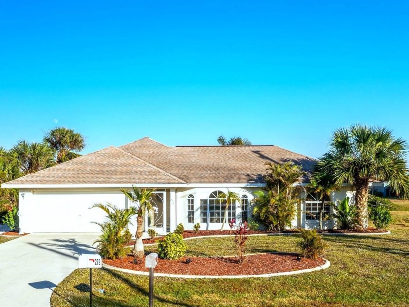 This turnkey completely renovated, and furnished home is ready - Beach Home for sale in Rotonda West, Florida on Beachhouse.com