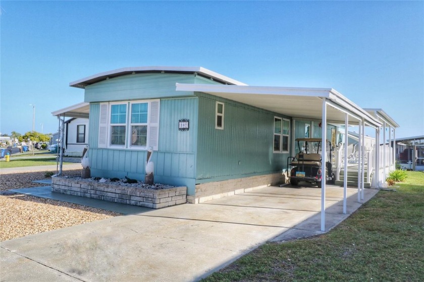 You've found your perfect home!  Untouched by the recent storms - Beach Home for sale in Apollo Beach, Florida on Beachhouse.com