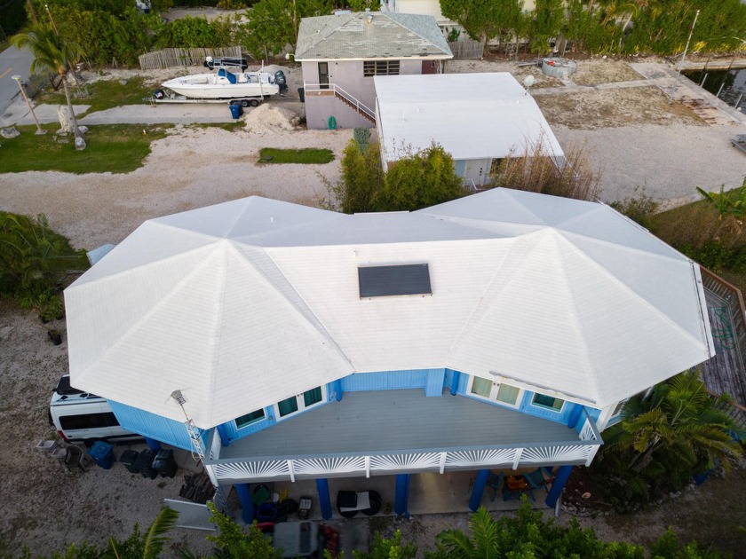 ASSUMABLE MORTGAGE with a current rate of 2.75%. Gorgeous ocean - Beach Home for sale in Key Largo, Florida on Beachhouse.com
