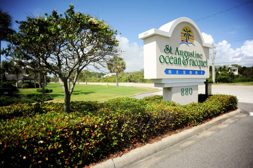 CONDO IN OCEANFRONT COMPLEX! Wonderful amenities and easy - Beach Home for sale in ST Augustine, Florida on Beachhouse.com