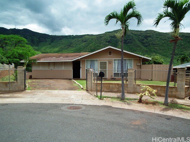 Leasehold Hawaiian Home Lands property in Nanakuli. Buyer must - Beach Home for sale in Waianae, Hawaii on Beachhouse.com