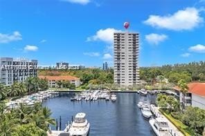 Beautifully updated 2 bedroom and 2 bathroom condo located in - Beach Condo for sale in Fort Lauderdale, Florida on Beachhouse.com