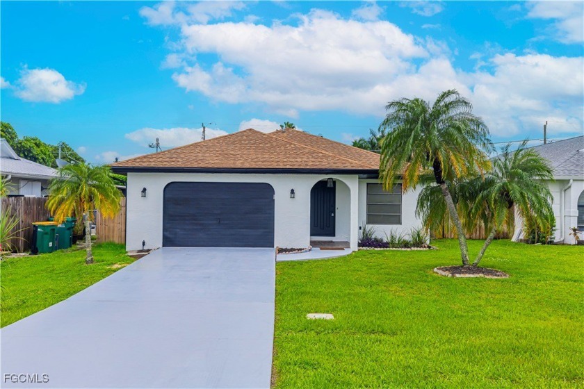 NEW UPDATES MUST SEE....Tastefully renovated fully furnished 3 - Beach Home for sale in Naples, Florida on Beachhouse.com