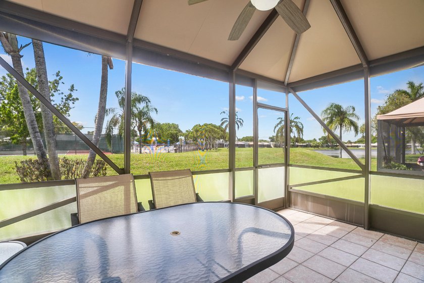 Best location! 2 Bedroom,2 Bathroom Villa with 1-car garage and - Beach Home for sale in Boca Raton, Florida on Beachhouse.com