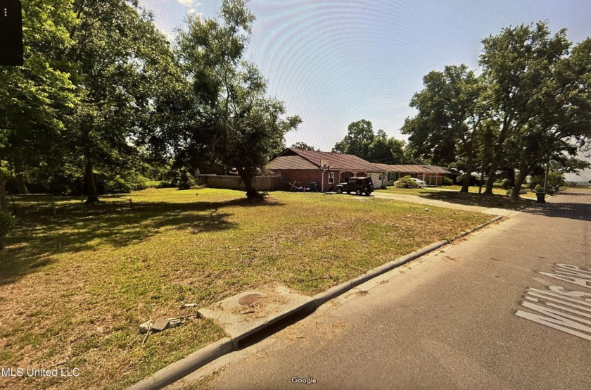 Build your beach home just blocks from the beach. Two lots - Beach Lot for sale in Gulfport, Mississippi on Beachhouse.com