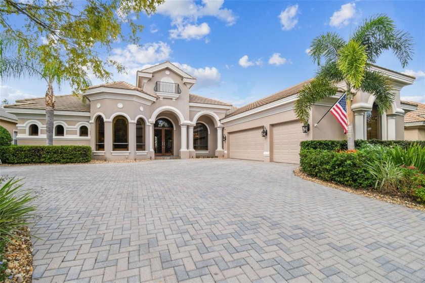 An inspiring custom luxury home with an emphasis on natural hues - Beach Home for sale in Tampa, Florida on Beachhouse.com